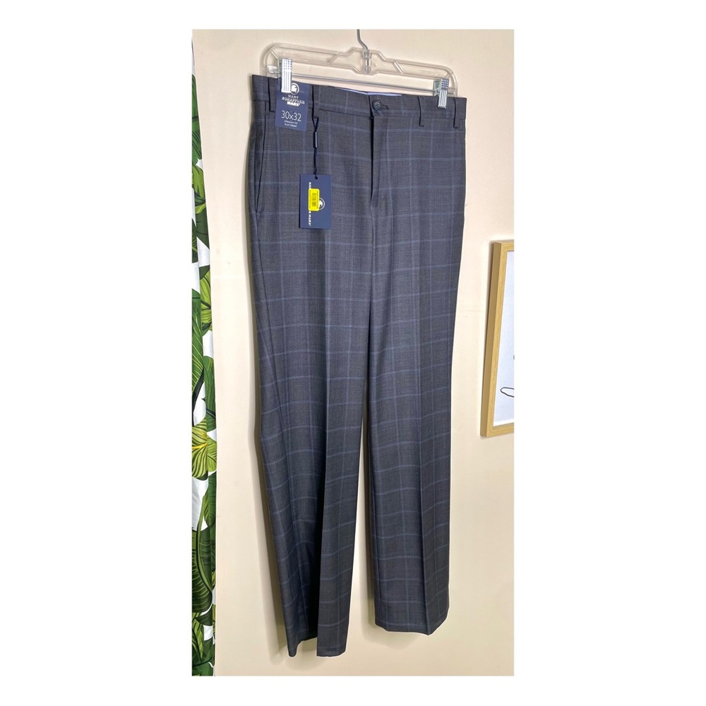 NWT Hart Schaffner Marx Straight Fit Flat Front Grey Plaid Pattern 30 X 32 Pants